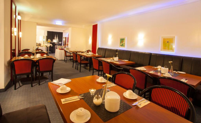INA Hotel Royal