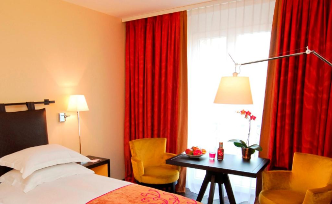 Eastwest Hotel