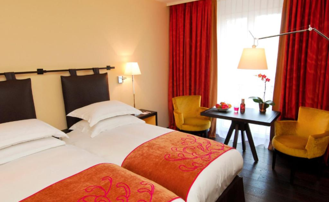 Eastwest Hotel