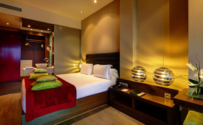 Olivia Plaza Hotel