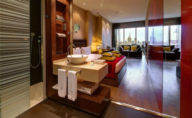 Olivia Plaza Hotel