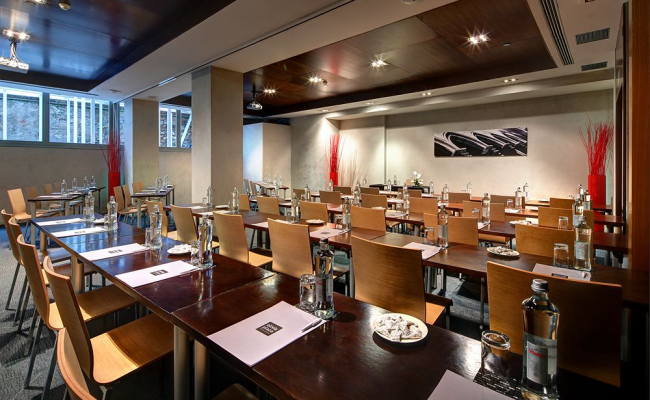 Olivia Plaza Hotel