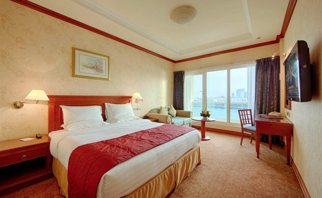 Riviera Hotel