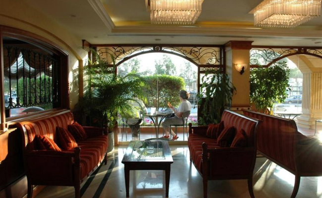 Riviera Hotel