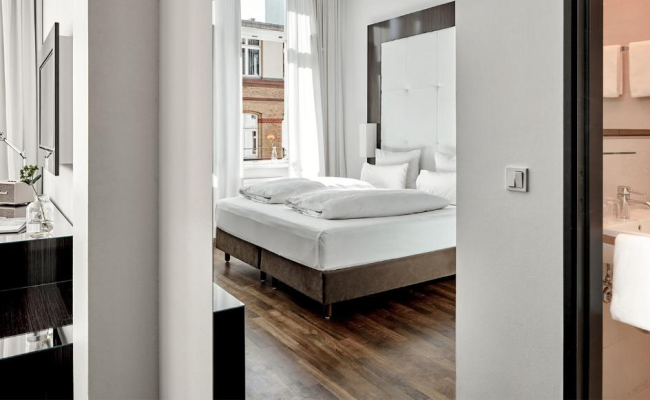 The Pure, Frankfurt, a Member of Design Hotels