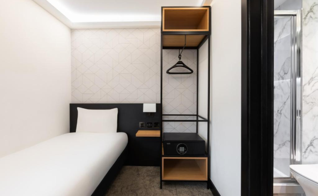 STG Hotel Oxford Street - formerly St Giles London Hotel