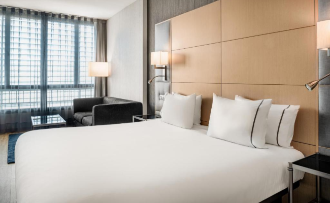 AC Hotel Victoria Suites by Marriott