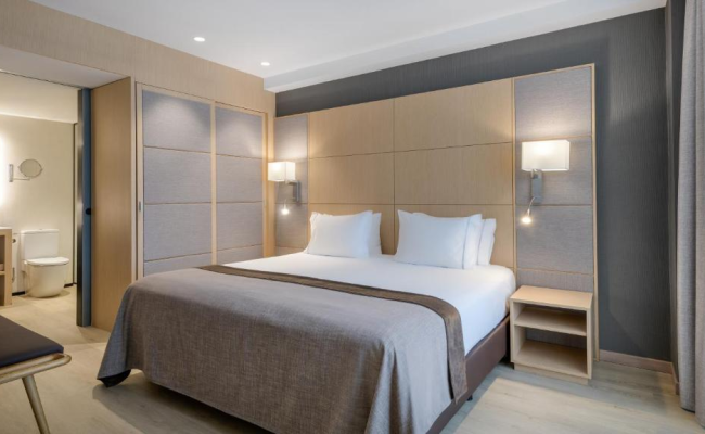AC Hotel Victoria Suites by Marriott