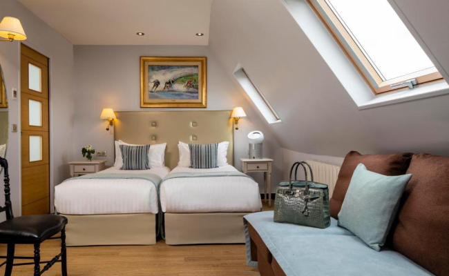 Hotel Plaza Elysees