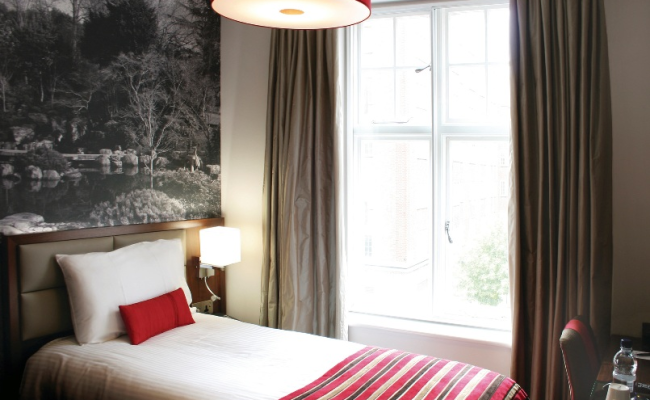 Seraphine - Kensington Olympia