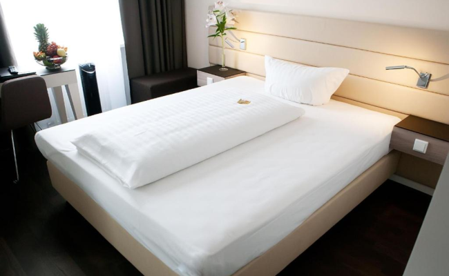 Manhattan Hotel