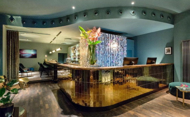 Manhattan Hotel
