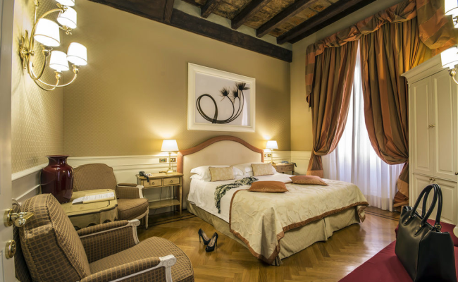 Hotel Corona d'Oro