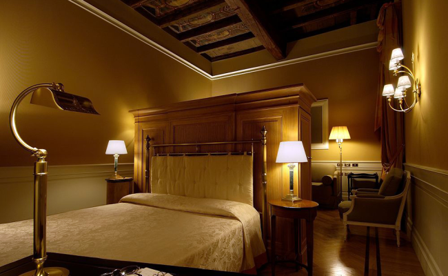 Hotel Corona d'Oro
