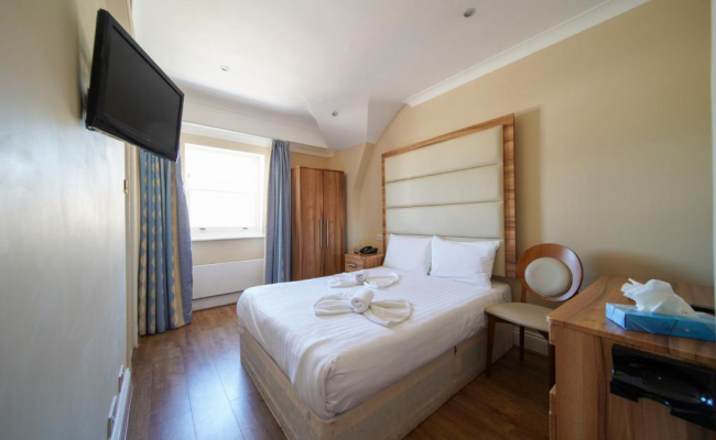 Royal Eagle Hotel