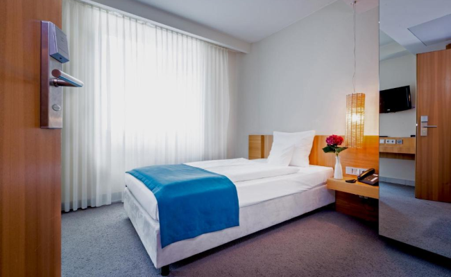 Lindner Hotel Berlin Ku'damm, part of JdV by Hyatt