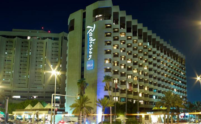Radisson Blu Hotel, Dubai Deira Creek