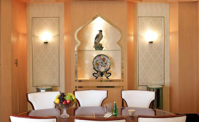 Radisson Blu Hotel, Dubai Deira Creek