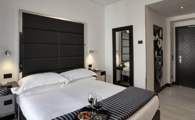 LHP Hotel Napoleon
