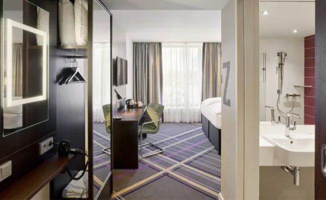 Premier Inn Cologne City Centre hotel
