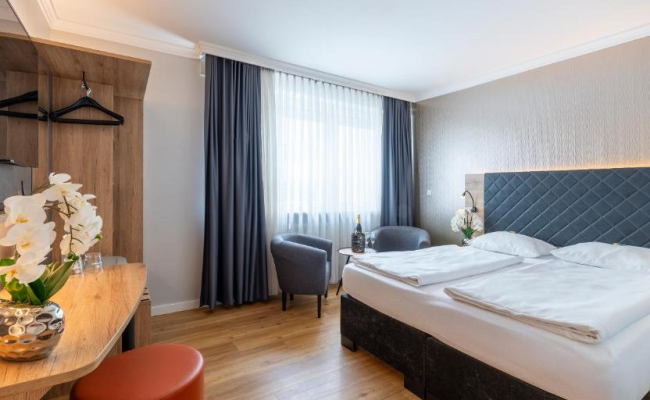 PLAZA INN Rieker Stuttgart Hauptbahnhof