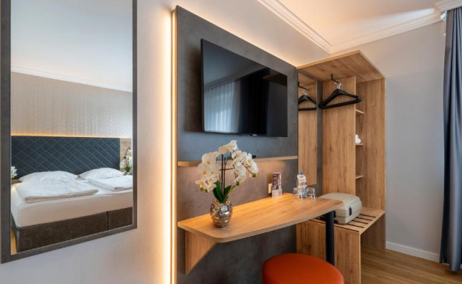 PLAZA INN Rieker Stuttgart Hauptbahnhof