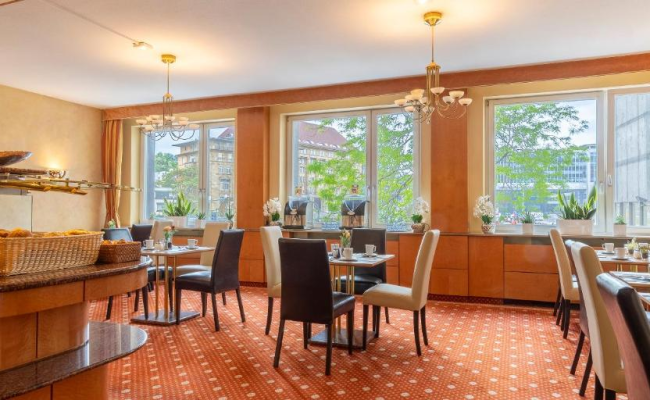 PLAZA INN Rieker Stuttgart Hauptbahnhof