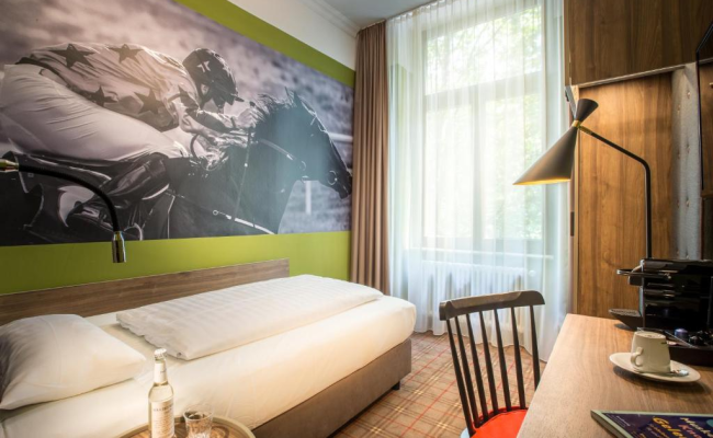 The Ascot Hotel