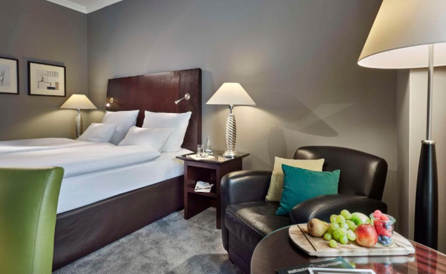 Lindner Hotel Cologne City Plaza, part of JdV by Hyatt