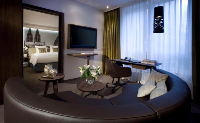 Lindner Hotel Cologne City Plaza, part of JdV by Hyatt