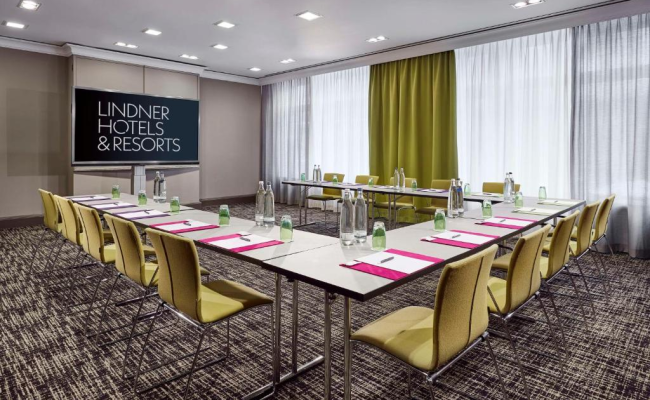 Lindner Hotel Cologne City Plaza, part of JdV by Hyatt