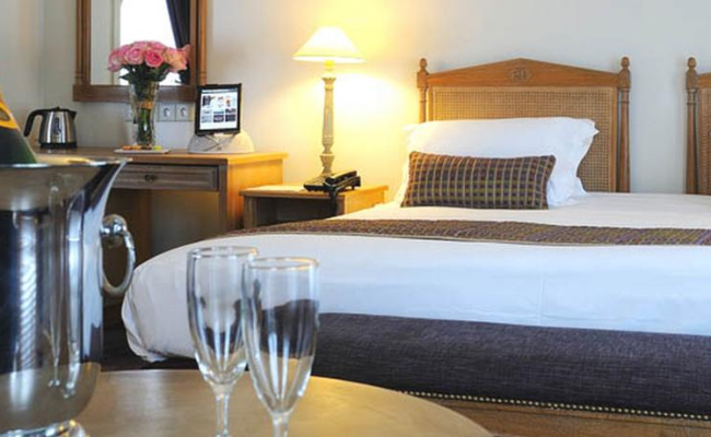 Royal Hotel