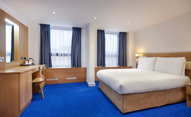 Central Park Hotel