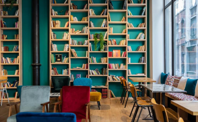 Aris Grand Place Hotel