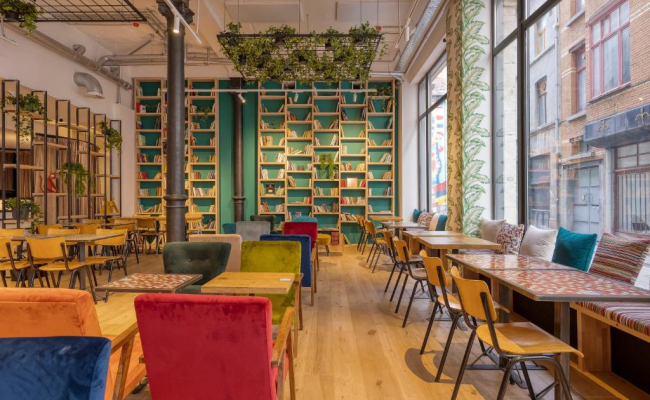 Aris Grand Place Hotel