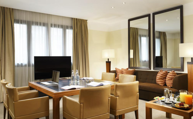 Milan Suite Hotel