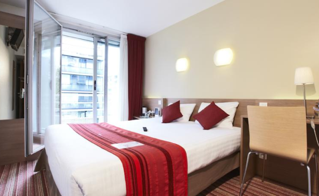 Kyriad Hotel Paris Bercy Village