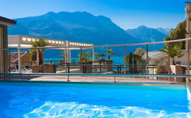 Hotel Europa - Skypool & Panorama