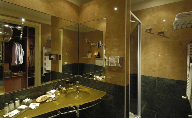 Phi Hotel Emilia