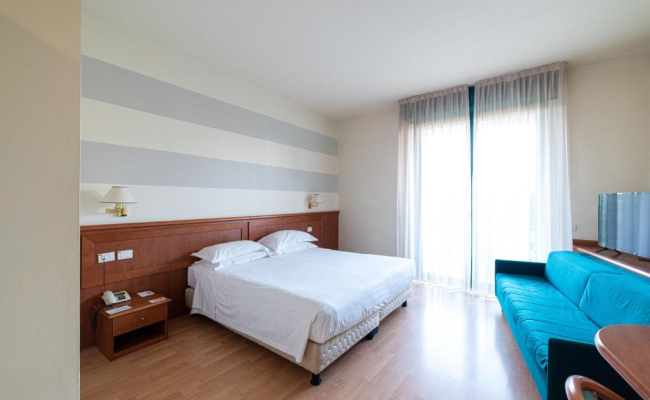 Phi Hotel Emilia