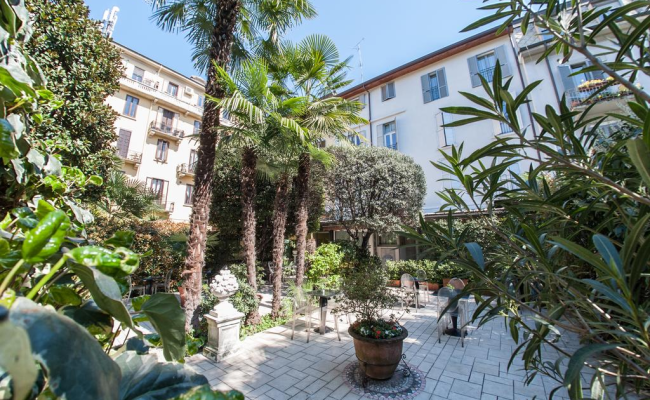 The Best Hotel