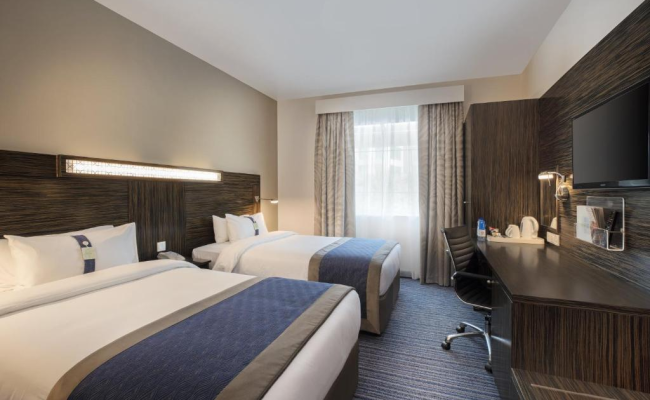 Holiday Inn Express Dubai Safa Park