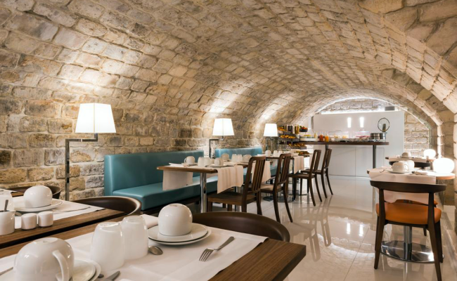 Best Western Le Jardin de Cluny