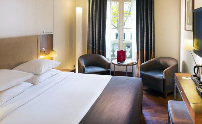 Radisson Blu Champs-Elysees, Paris