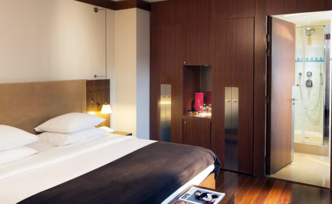 Radisson Blu Champs-Elysees, Paris