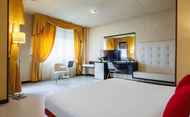 JR Hotels Bologna Amadeus