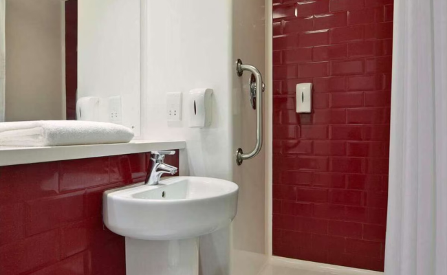 Travelodge London Excel Hotel