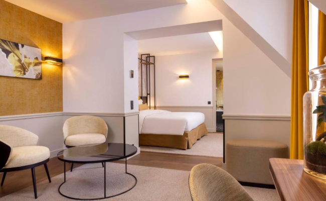 Victoria Palace Hotel