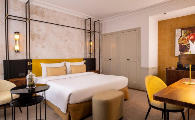 Victoria Palace Hotel