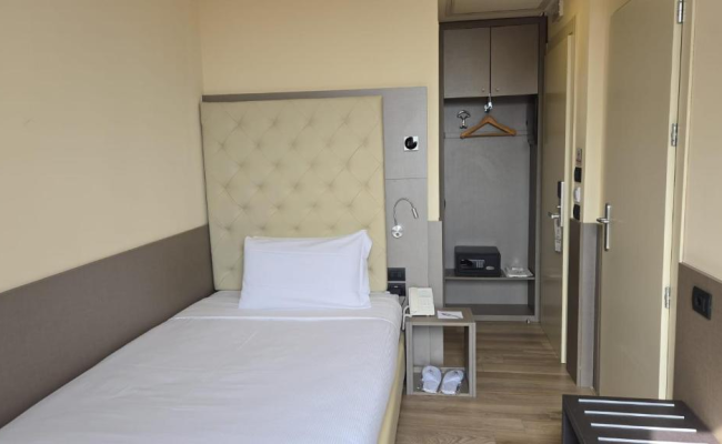 JR Hotels Bocconi Milano